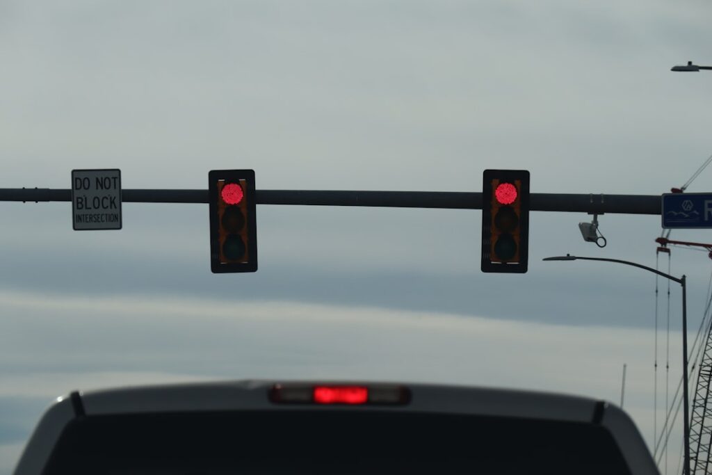 Luz do ABS Acesa? Saiba o Que Pode Ser e Como Resolver